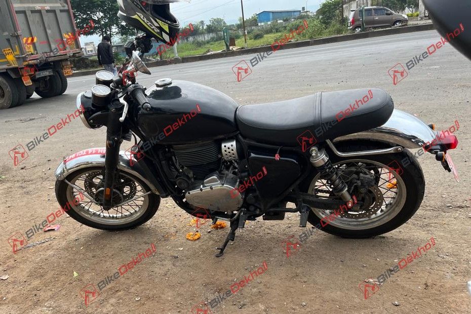 EXCLUSIVE: BSA Gold Star Spied Testing Once Again In India EXCLUSIVE: BSA Gold Star Spied Testing Once Again In India