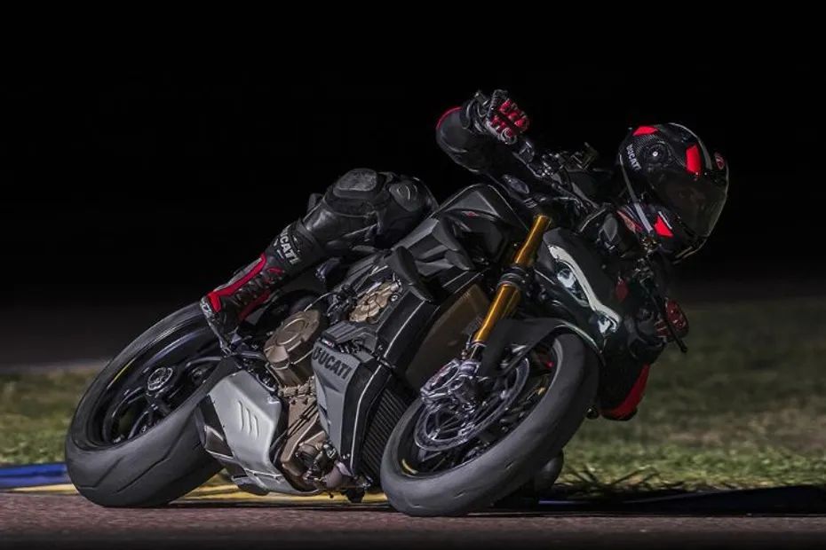 Ducati Streetfighter V4 S Bikedekho News