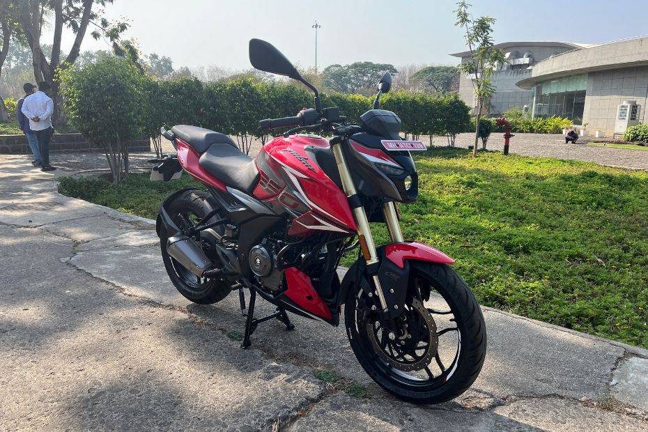 Bajaj Pulsar N250 Features Explained