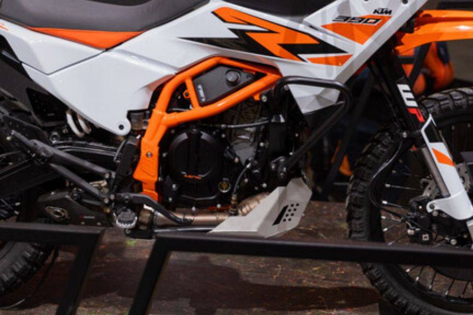 2025 KTM 390 Adventure R, 390 Enduro R and 390 SMC Revealed at the