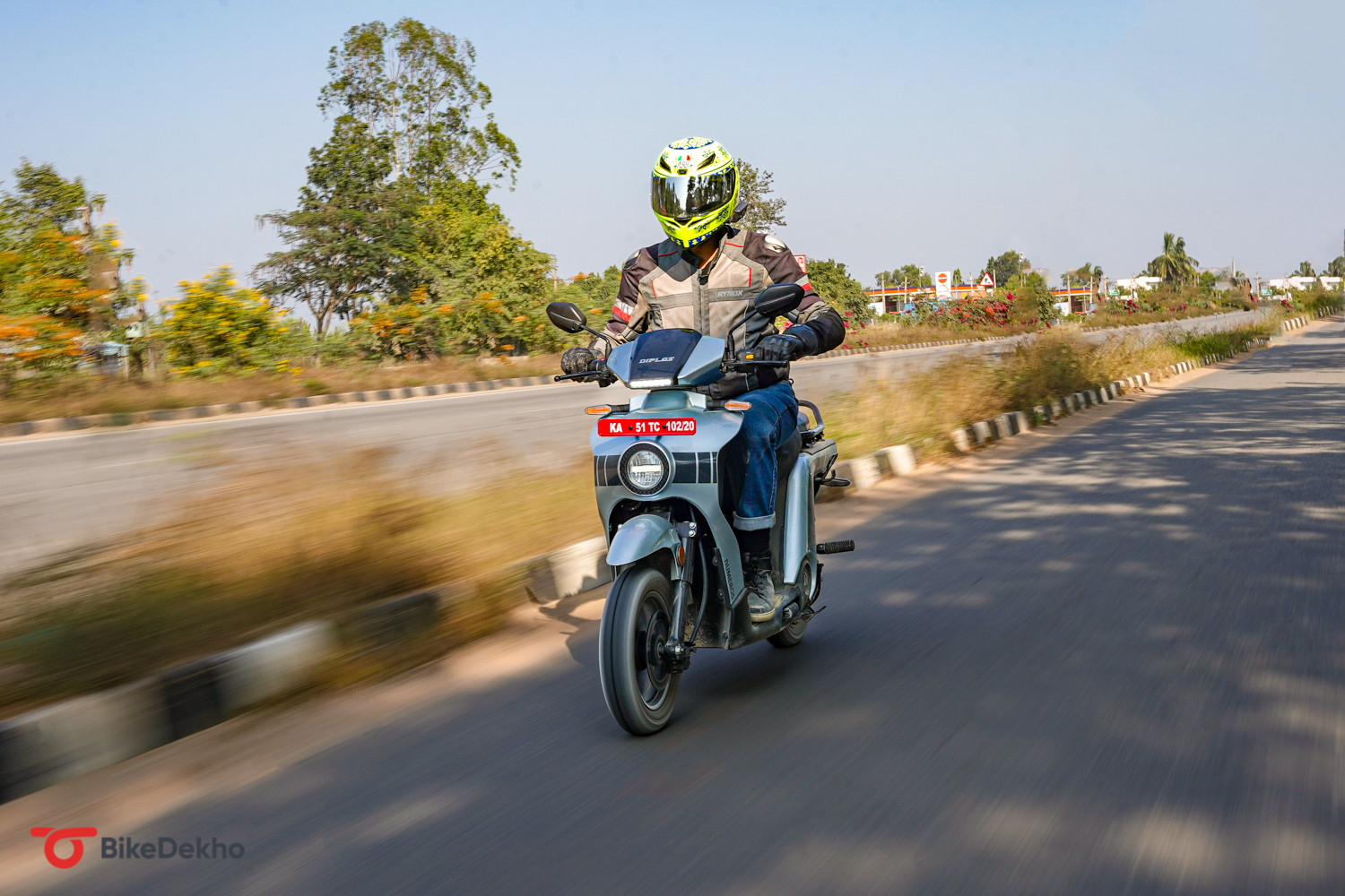 Numeros Diplos Max Price- Range, Charging Time, Speed, Images & Specs