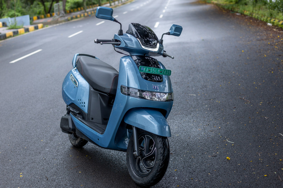 TVS iQube Electric Scooter 2.2kWh 