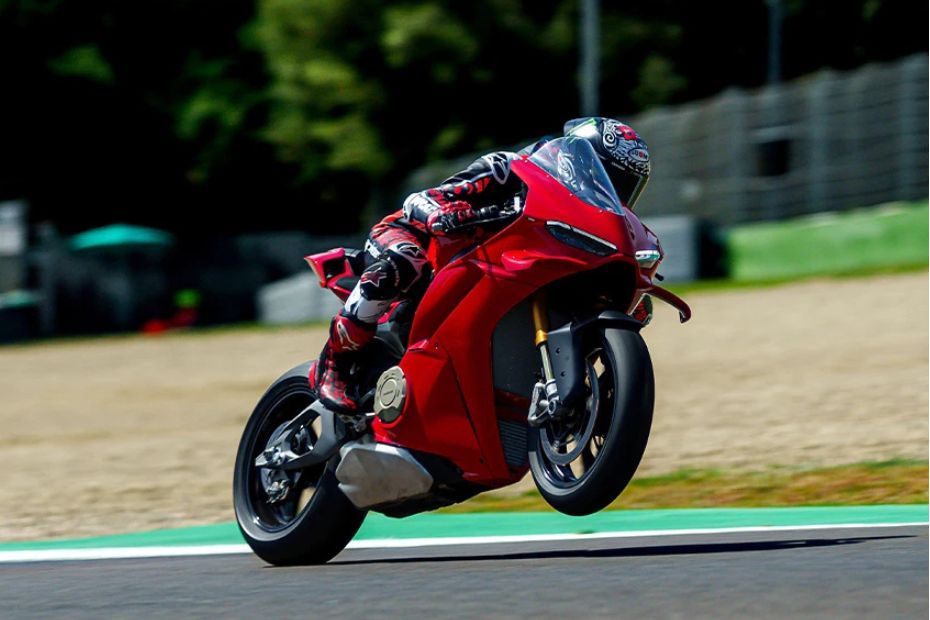 2025 Ducati Panigale V4 2025 Ducati Panigale V4