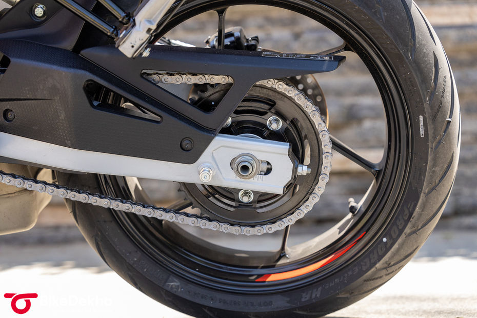 Aprilia tuono 457 Better Low-end Acceleration