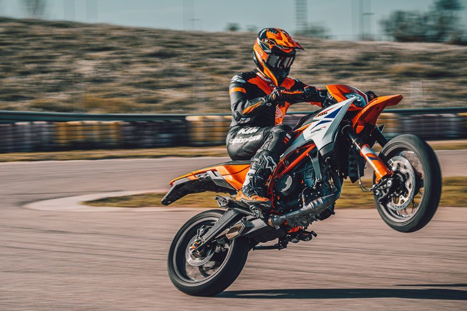 2025 KTM Adventure R And 390 SMC R To Be Available In India 2025 KTM Adventure R And 390 SMC R To Be Available In India