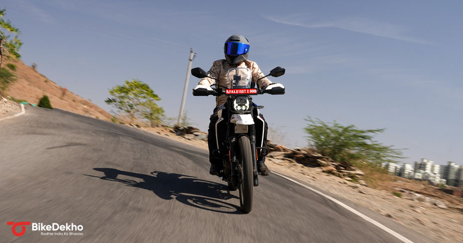 Hero XPulse 210 Azure Blue Riding Shot