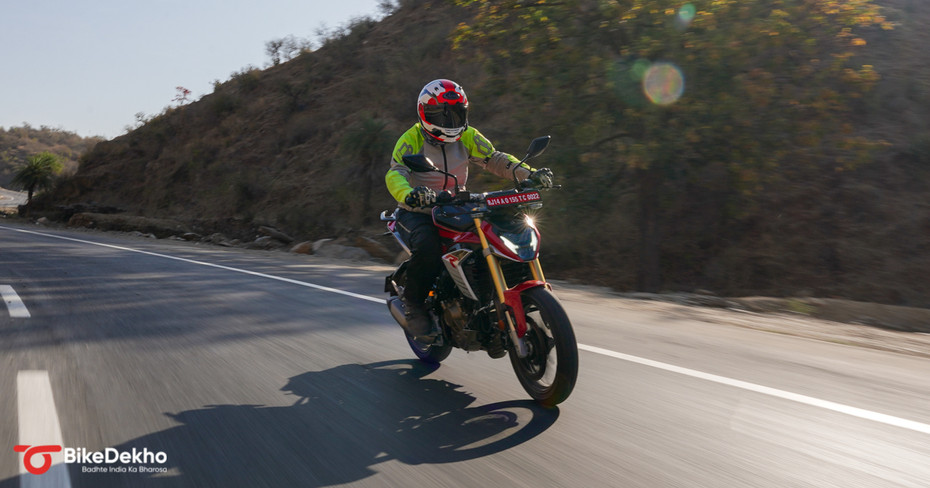 Hero Xtreme 250R On The Road
