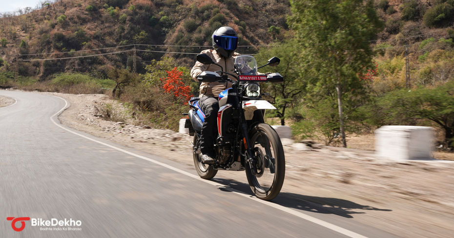 Hero XPulse 210 Azure Blue Riding Shot