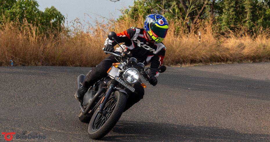 Royal Enfield Continental GT 650 Apex Grey Riding Shot Royal Enfield Continental GT 650 Apex Grey Riding Shot