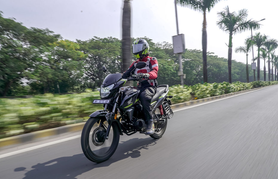 Honda SP 125 Riding Shot Honda SP 125 Riding Shot