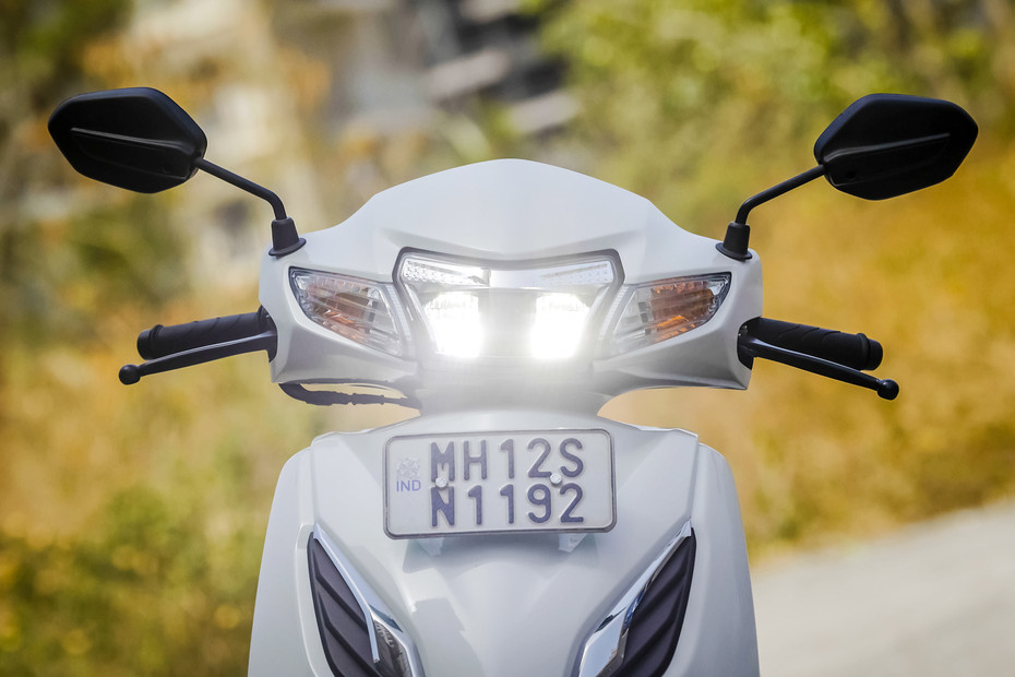 White Light For Activa