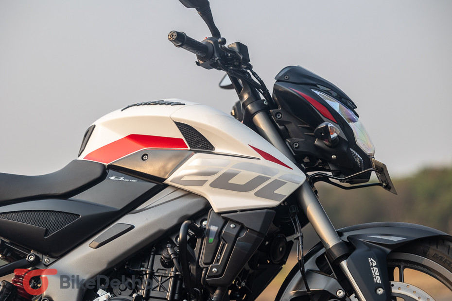 Bajaj Pulsar NS 200 
