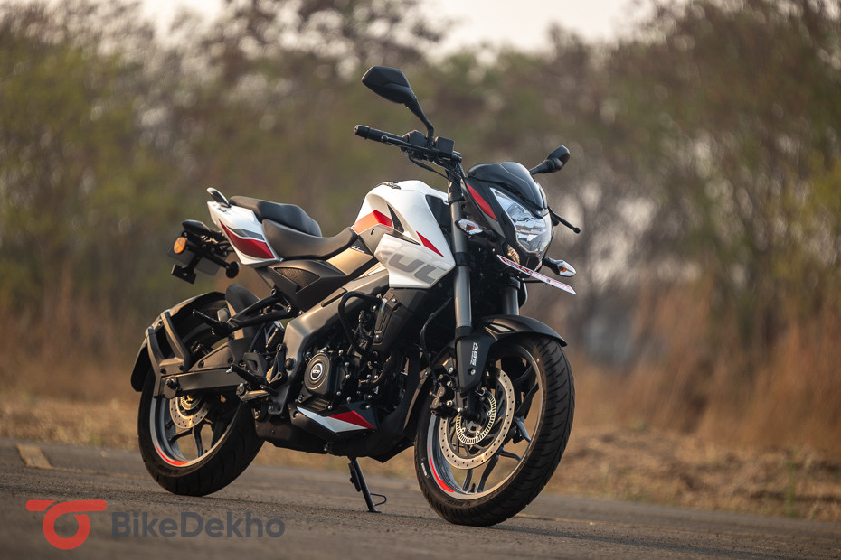 Bajaj Pulsar NS 200 