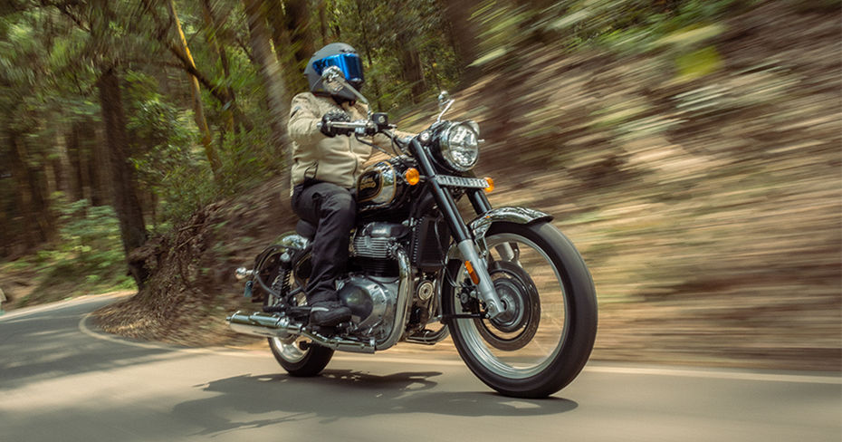 Royal Enfield Classic 650 Black Chrome Riding Shot