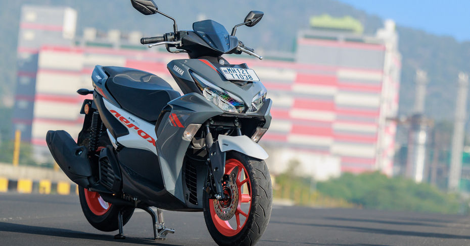 Yamaha Aerox 155 Grey Vermillion Yamaha Aerox 155 Grey Vermillion
