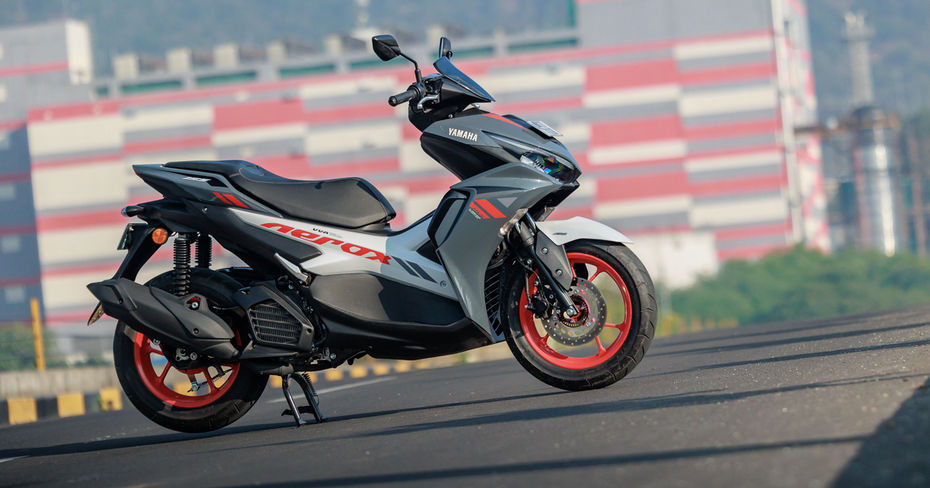 Yamaha Aerox 155 Grey Vermillion Yamaha Aerox 155 Grey Vermillion