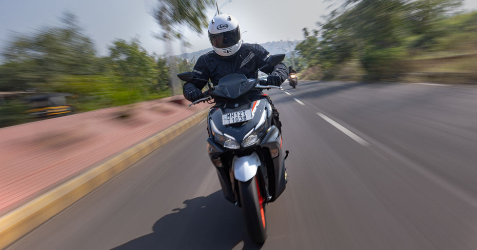 Yamaha Aerox 155 Grey Vermillion Riding Shot Yamaha Aerox 155 Grey Vermillion Riding Shot