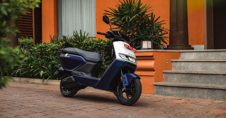 Ather Rizta Front Right