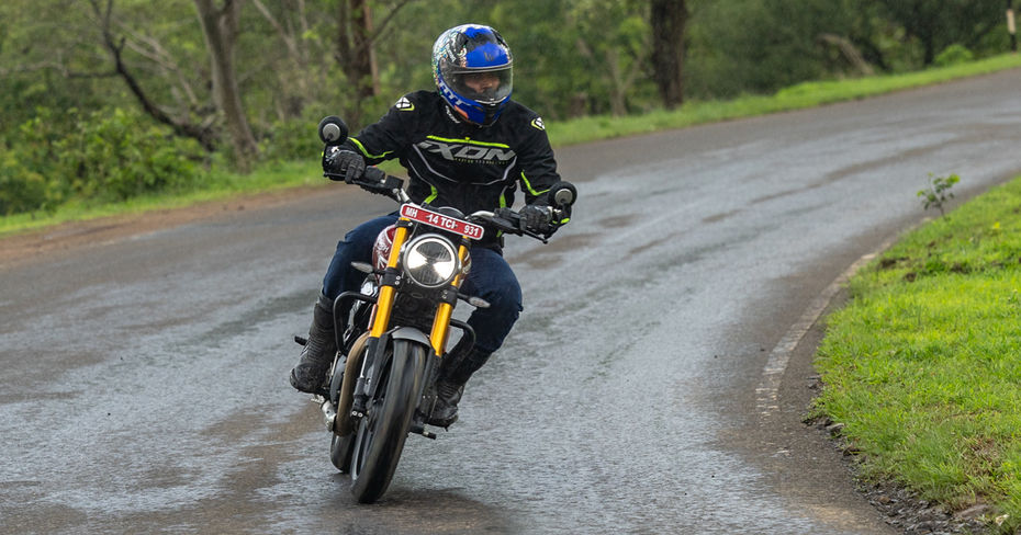 Triumph Speed 400 Handling Triumph Speed 400