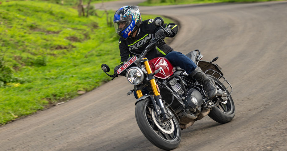 Triumph Speed 400 Cornering Triumph Speed 400
