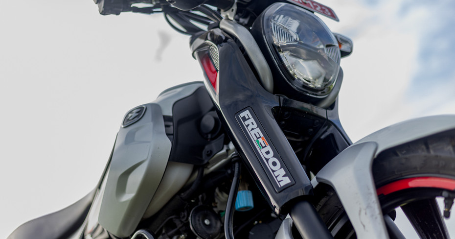 Bajaj Freedom 125 Headlight Bajaj Freedom 125 Headlight