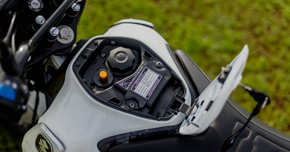 Bajaj Freedom 125 Fuel Fillar Cap Bajaj Freedom 125 Fuel Fillar Cap