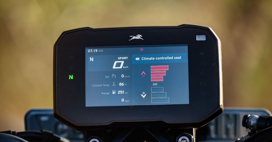 TVS Apache 310 Seat Climate Control TVS Apache 310 Seat Climate Control