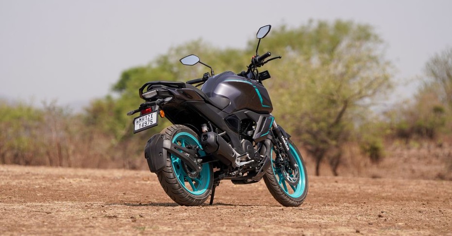 Yamaha FZ-S Fi Hybrid Exhaust