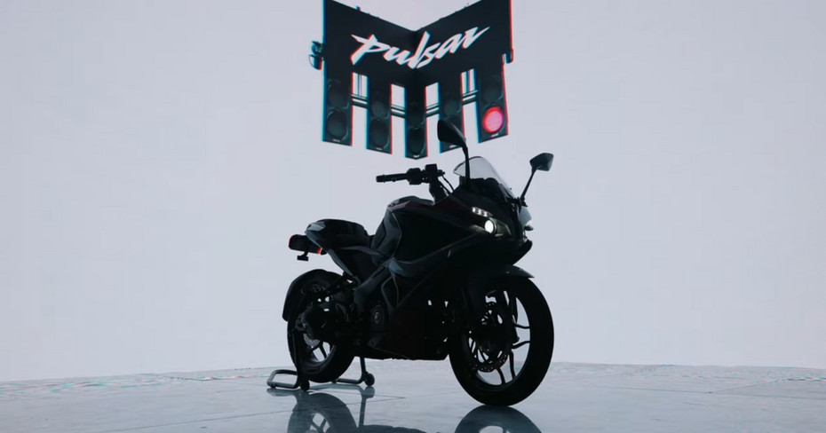 Bajaj Pulsar RS200 Pearl Metallic White