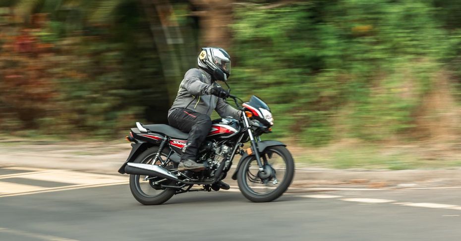 Honda Shine 100 Cornering Shot Honda Shine 100 Cornering Shot