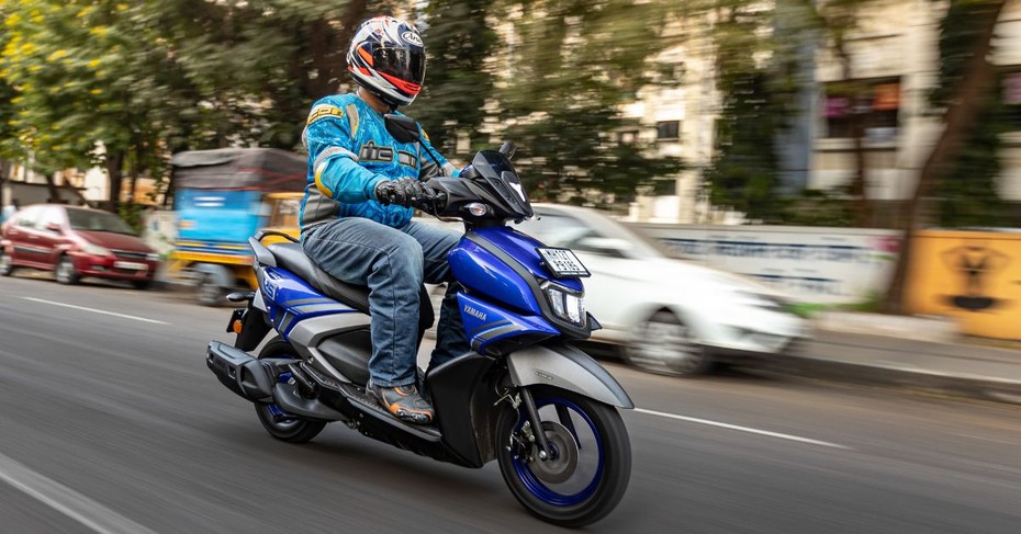 Yamaha RayZR Fi Hybrid Engine And Perfomance