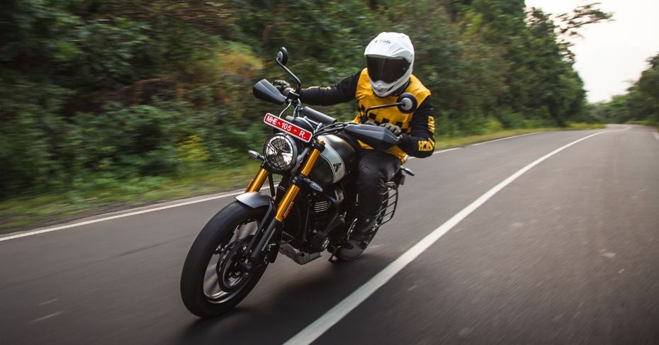 Triumph Scrambler 400 X Cornering Shot Triumph Scrambler 400 X Cornering Shot