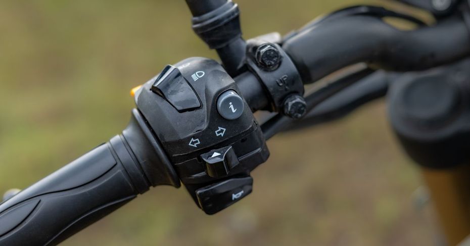 TVS Ronin Switchgear