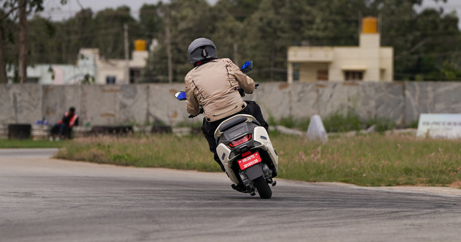 Suzuki e-Access Cornering Shot