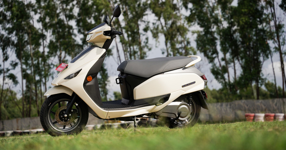 Suzuki e-Access Side Profile