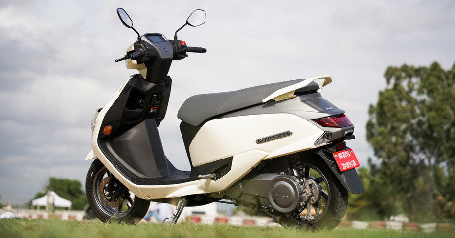 Suzuki e-Access Side Profile