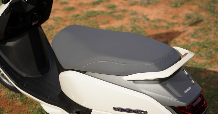 Suzuki e-Access Seat