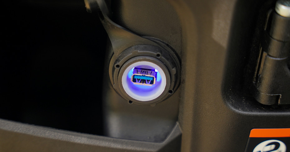 Suzuki e-Access USB Charger