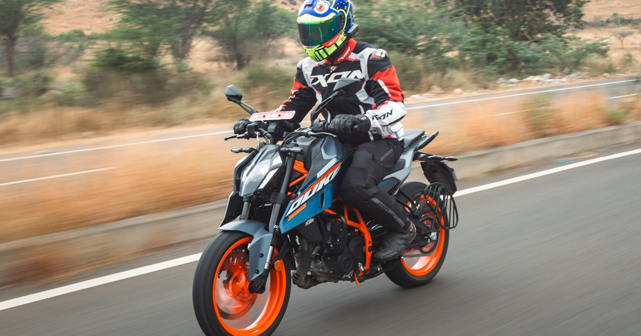 KTM 390 Duke Atlantic Blue Riding Shot