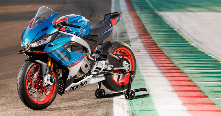 Aprilia RS 660 Front Three-quarters