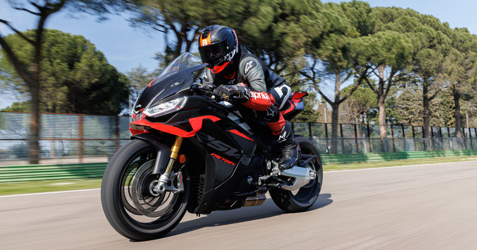 Aprilia RSV4 Side Aprilia RSV4 side