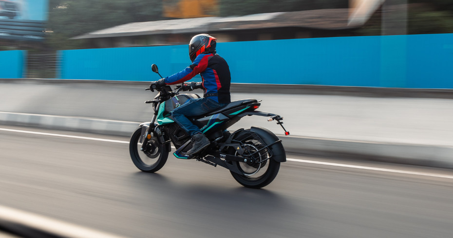 Oben Rorr EV Rear Riding Shot