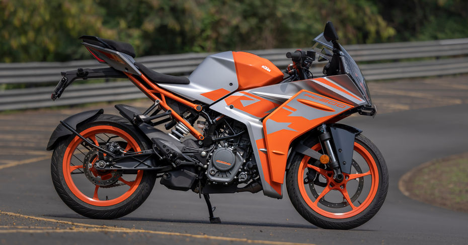 KTM RC 200 Side Profile KTM RC 200 Side Profile