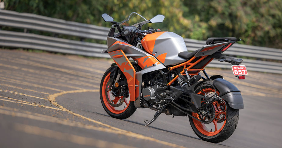 KTM RC 200 Rear Profile KTM RC 200 Rear Profile