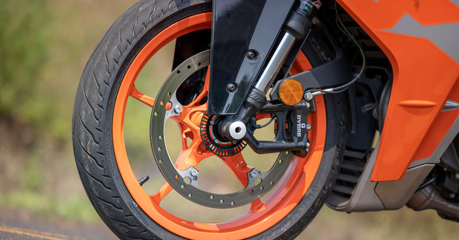 KTM RC 200 Front Disc Brake KTM RC 200 Front Disc Brake