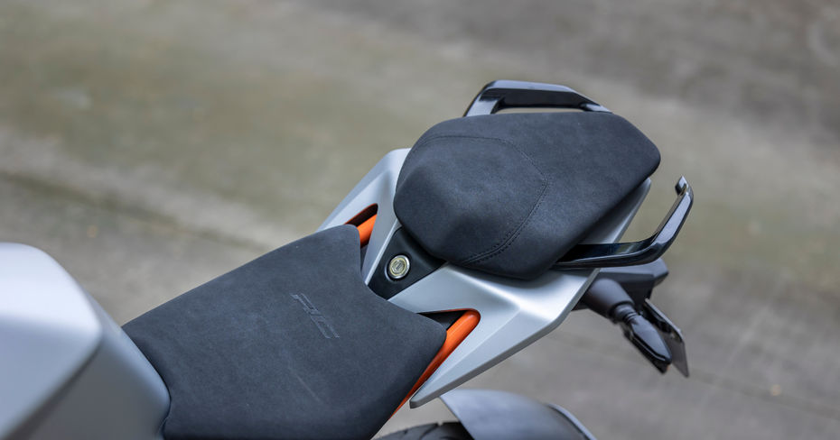 KTM RC 200 Pillion Seat KTM RC 200 Pillion Seat