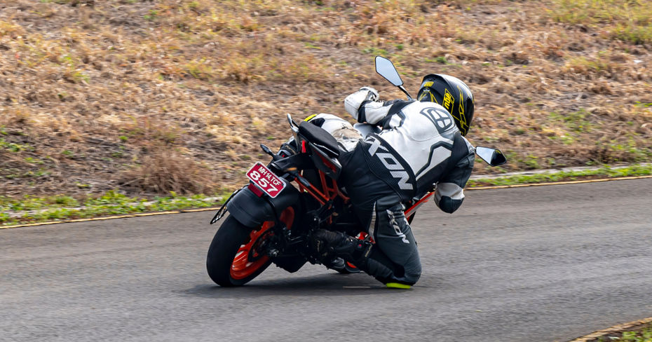 KTM RC 200 Rear Riding Shot KTM RC 200 Rear Riding Shot