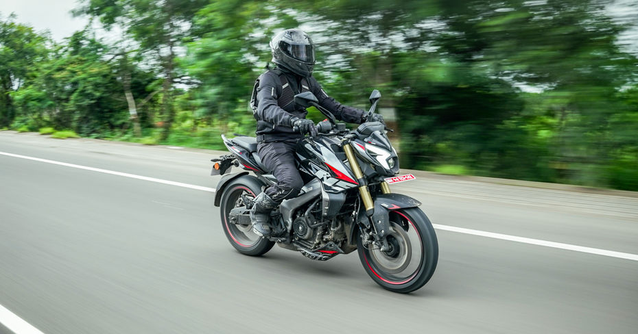 2025 Bajaj Pulsar NS400Z Riding Shot 2025 Bajaj Pulsar NS400Z Riding Shot
