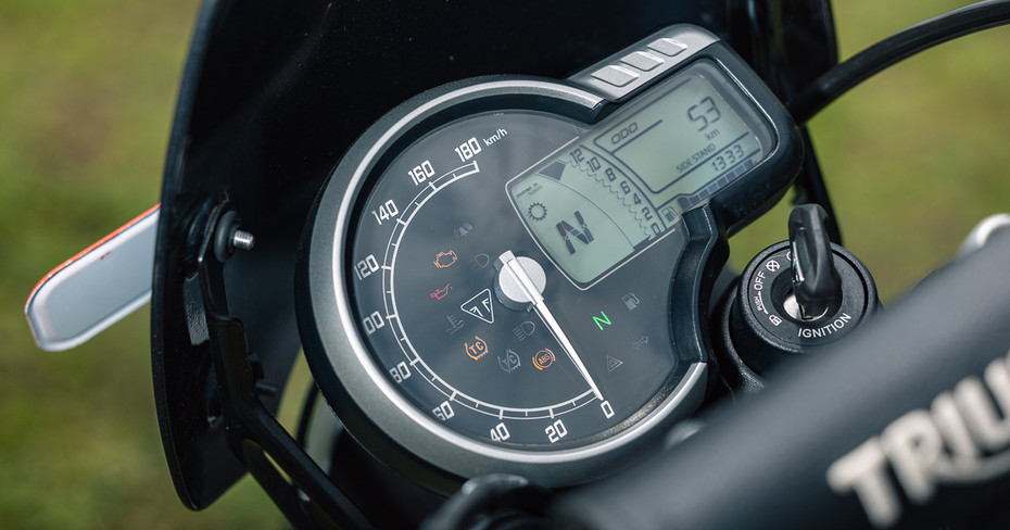 Triumph Scrambler 400 XC Console