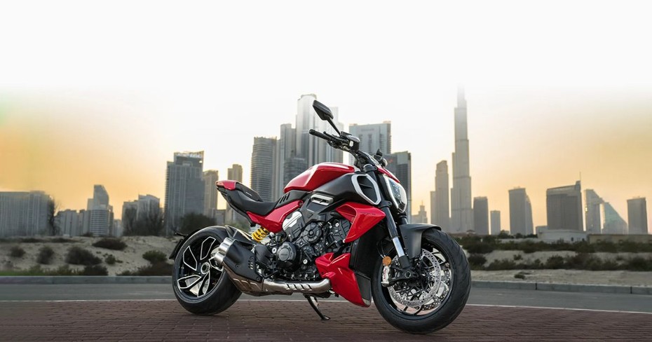Ducati Diavel V4